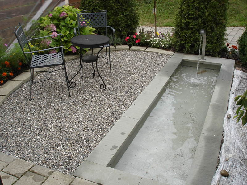 Umgestaltung Vorgarten / Wasserspiel, Sichtschutzwände