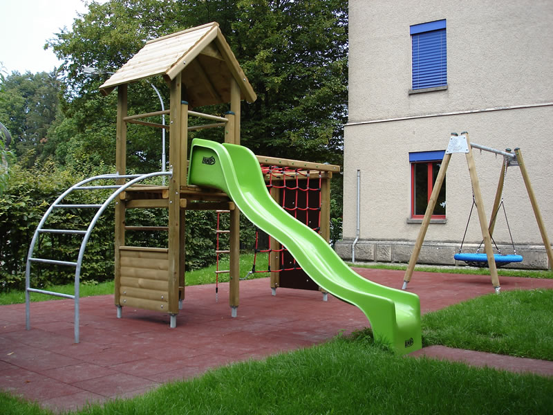 Neugestalteter Spielplatz